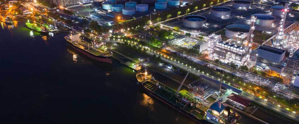 iraqi port at night